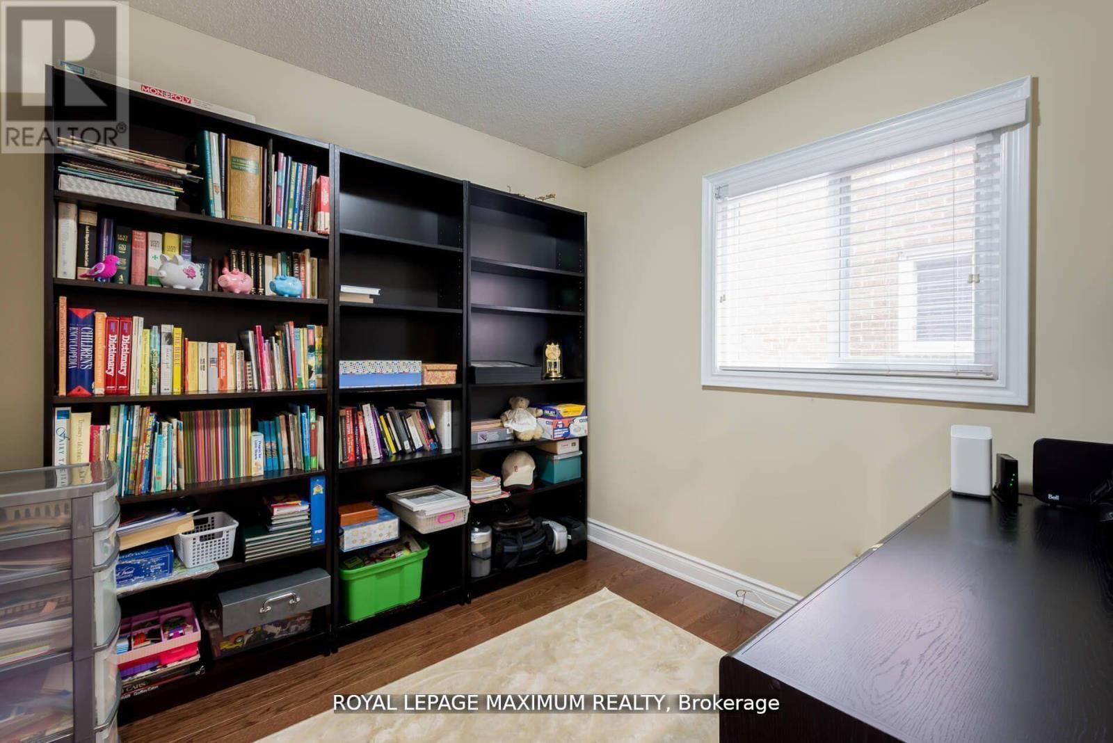 












44 FLAGSTICK COURT

,
Toronto,




Ontario
M3J3B8

