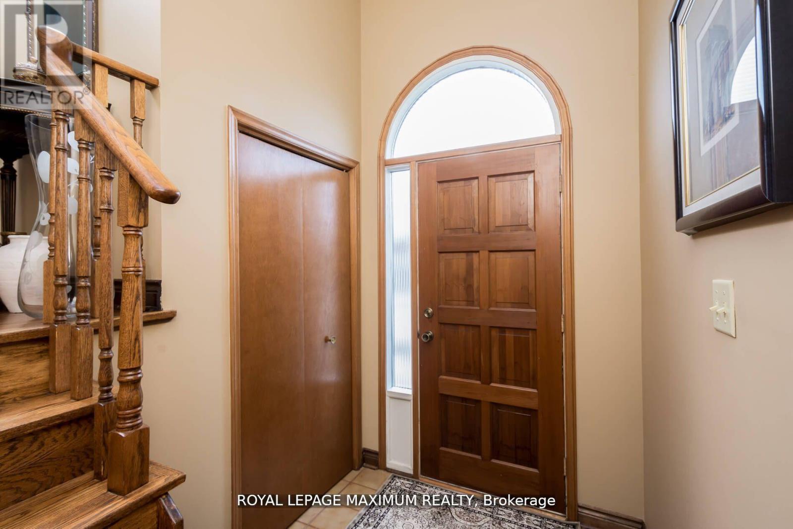 












44 FLAGSTICK COURT

,
Toronto,




Ontario
M3J3B8

