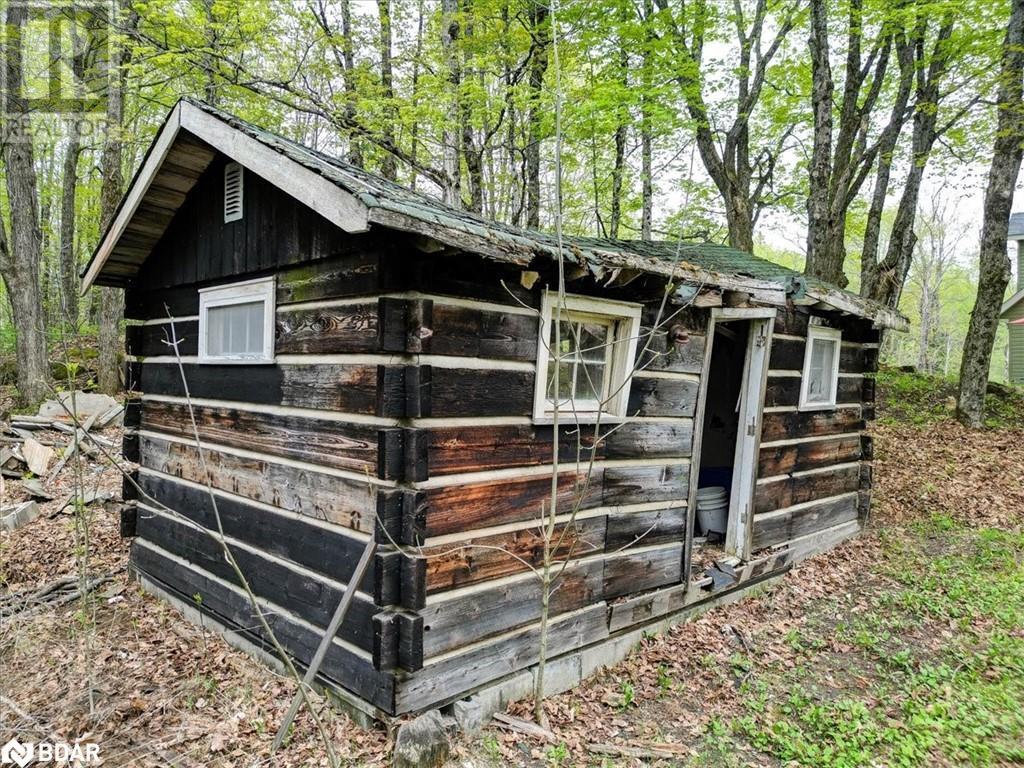 












1019 ANDERSON ROAD Road

,
Tory Hill,




Ontario
K0L2Y0

