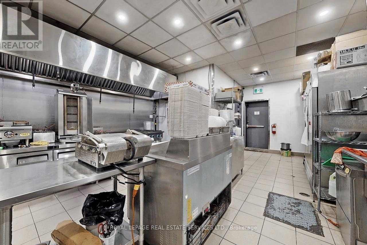 












5 - 96 MAIN STREET E

,
Hamilton,




Ontario
L8N1G3


