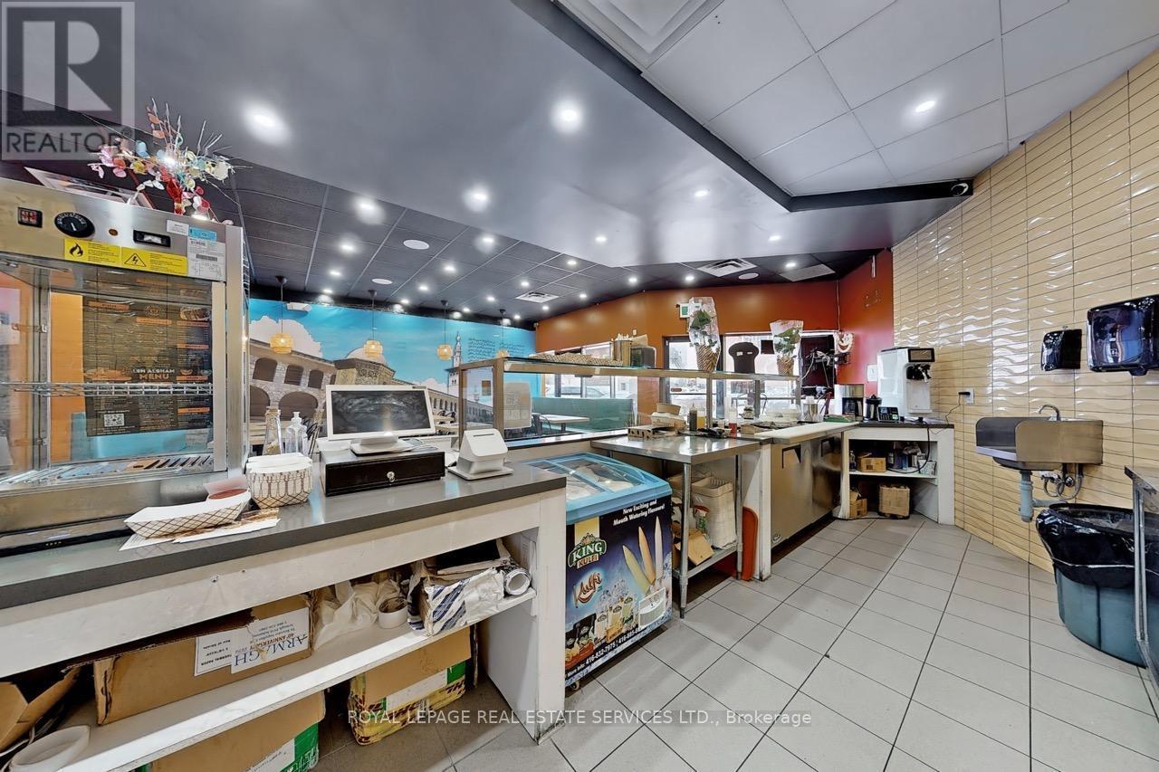 












5 - 96 MAIN STREET E

,
Hamilton,




Ontario
L8N1G3

