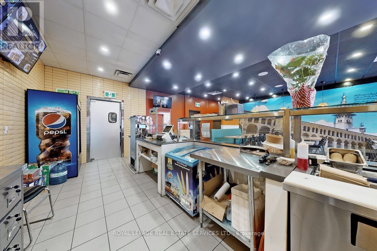 












5 - 96 MAIN STREET E

,
Hamilton,




Ontario
L8N1G3

