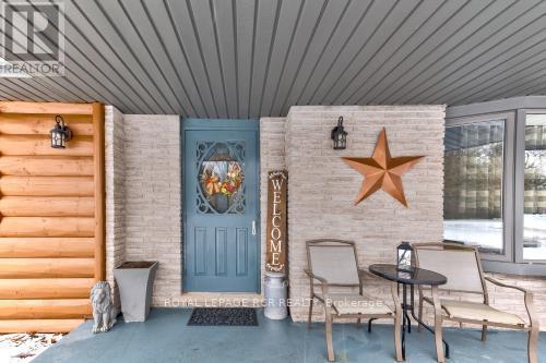 












6212 SIXTH LINE

,
Centre Wellington,







Ontario
N0B1J0

