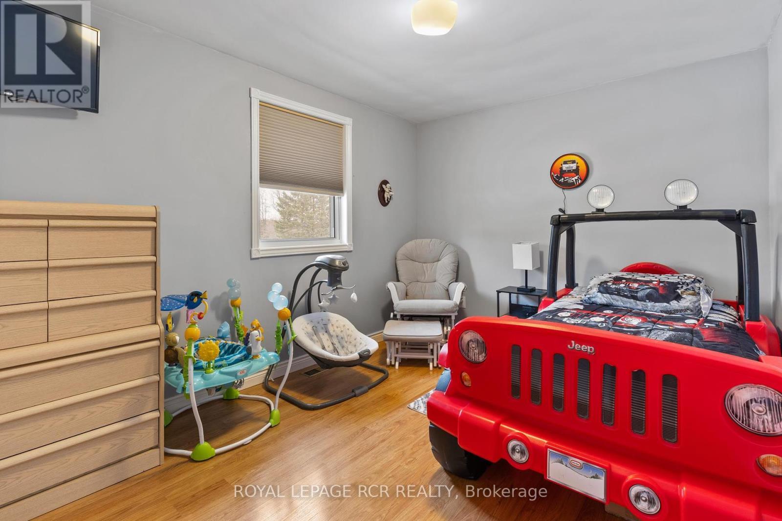 












6212 SIXTH LINE

,
Centre Wellington,







Ontario
N0B1J0

