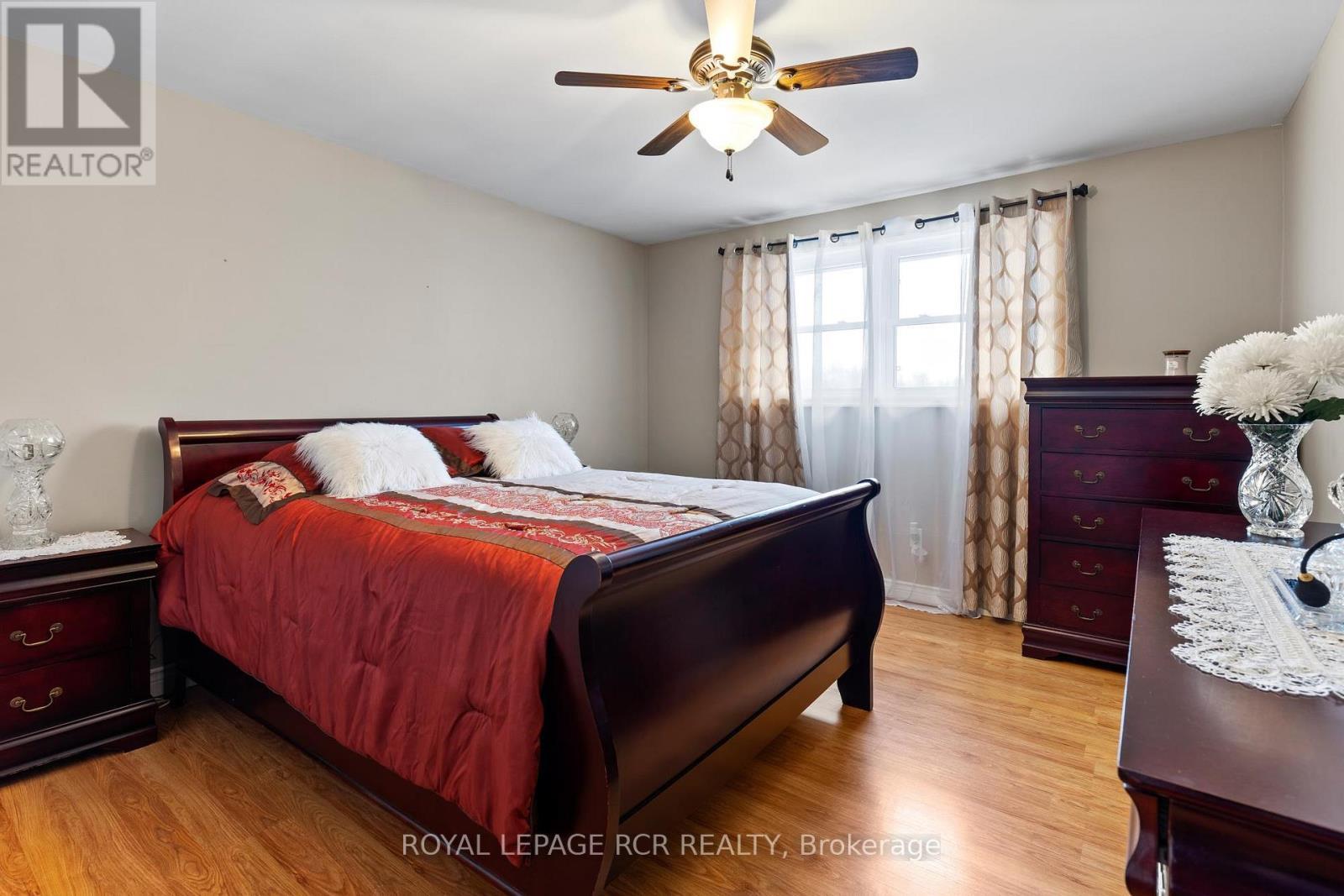 












6212 SIXTH LINE

,
Centre Wellington,







Ontario
N0B1J0

