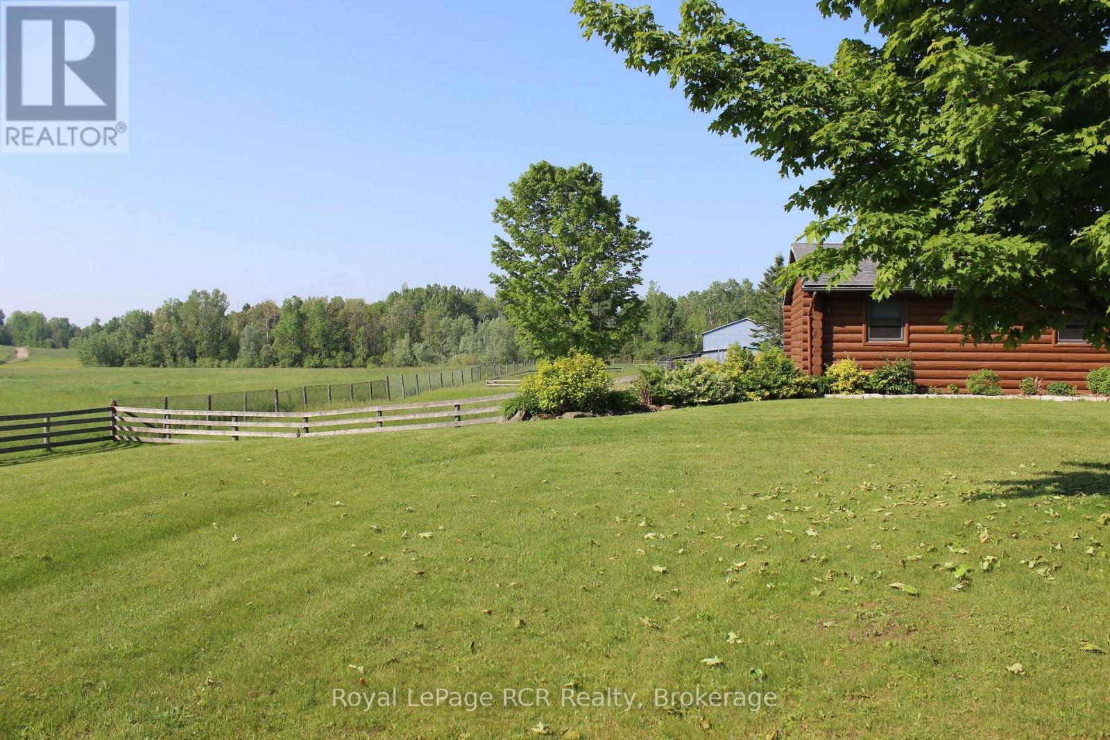 












6212 SIXTH LINE

,
Centre Wellington,







Ontario
N0B1J0

