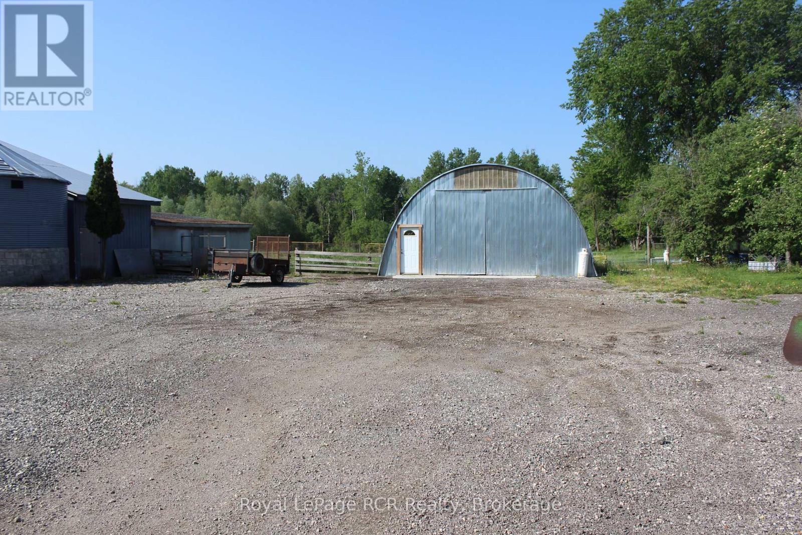 












6212 SIXTH LINE

,
Centre Wellington,







Ontario
N0B1J0

