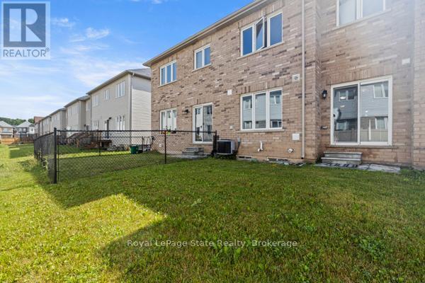 












7765 REDBUD LANE

,
Niagara Falls (Brown),




Ontario
L2H3S2

