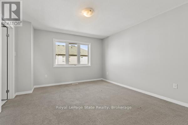 












7765 REDBUD LANE

,
Niagara Falls (Brown),




Ontario
L2H3S2

