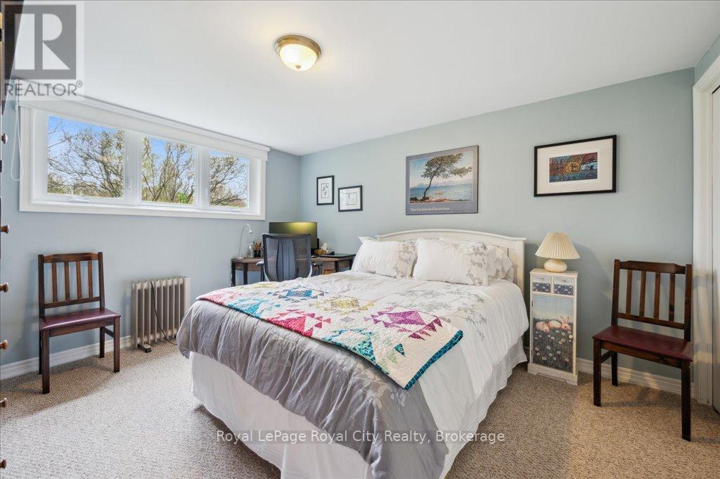 












4540 20 SIDE ROAD N

,
Puslinch,




Ontario
N1H6J3

