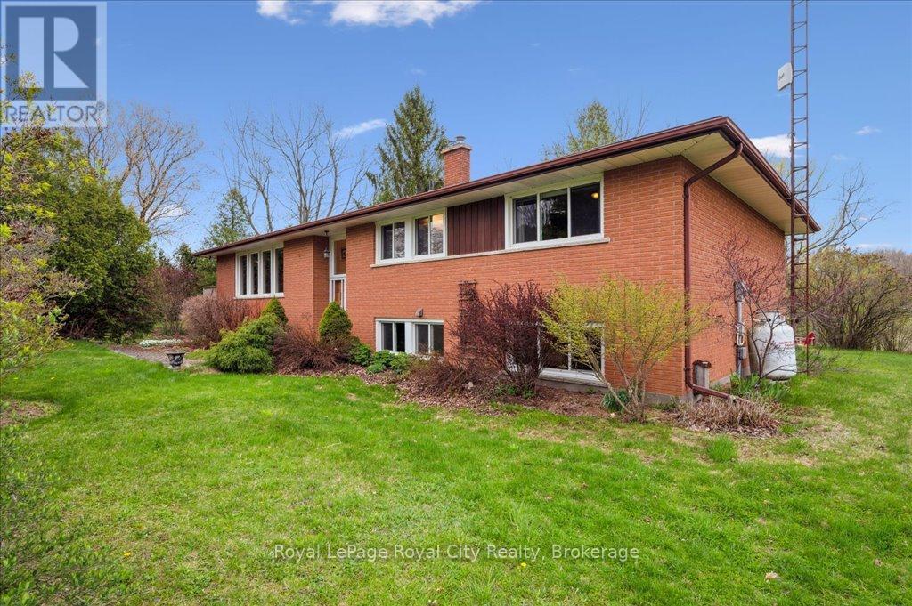 












4540 20 SIDE ROAD N

,
Puslinch,




Ontario
N1H6J3

