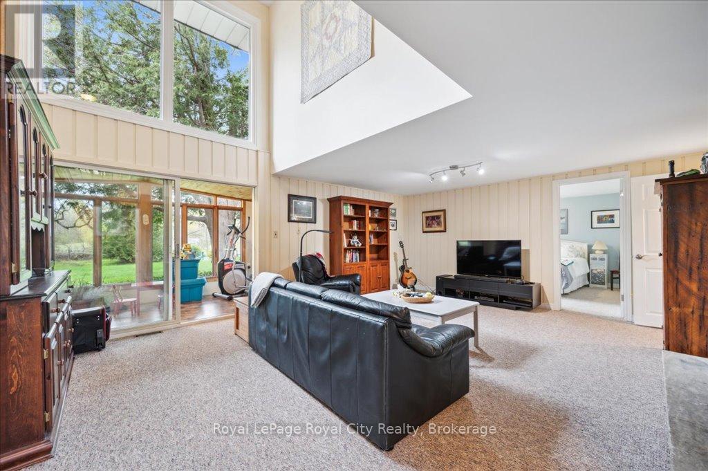 












4540 20 SIDE ROAD N

,
Puslinch,




Ontario
N1H6J3

