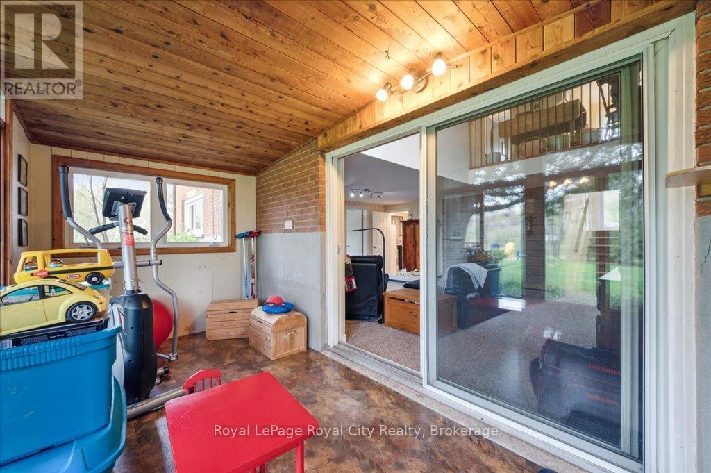 












4540 20 SIDE ROAD N

,
Puslinch,




Ontario
N1H6J3

