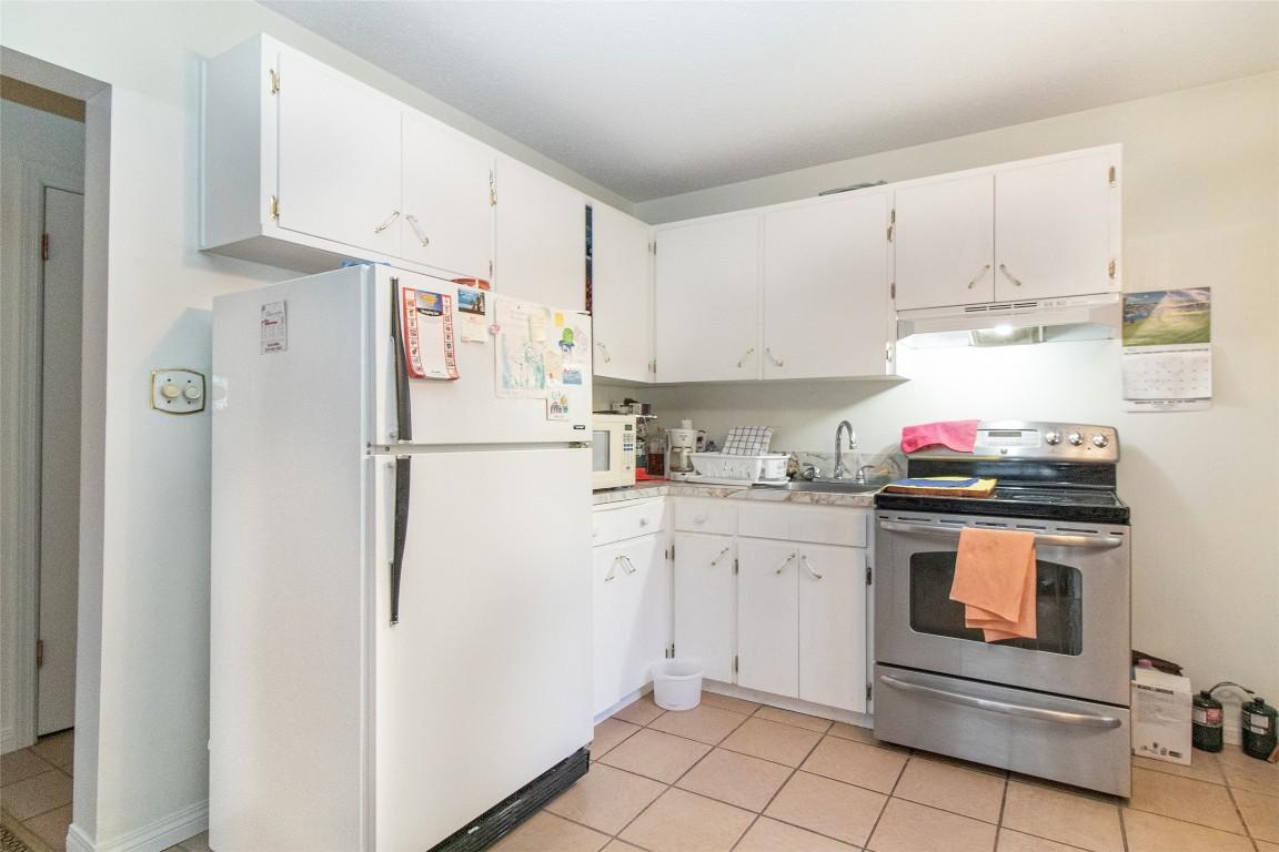 









150


Scarboro

Road, 103,
Kelowna,




BC
V1X 1M2

