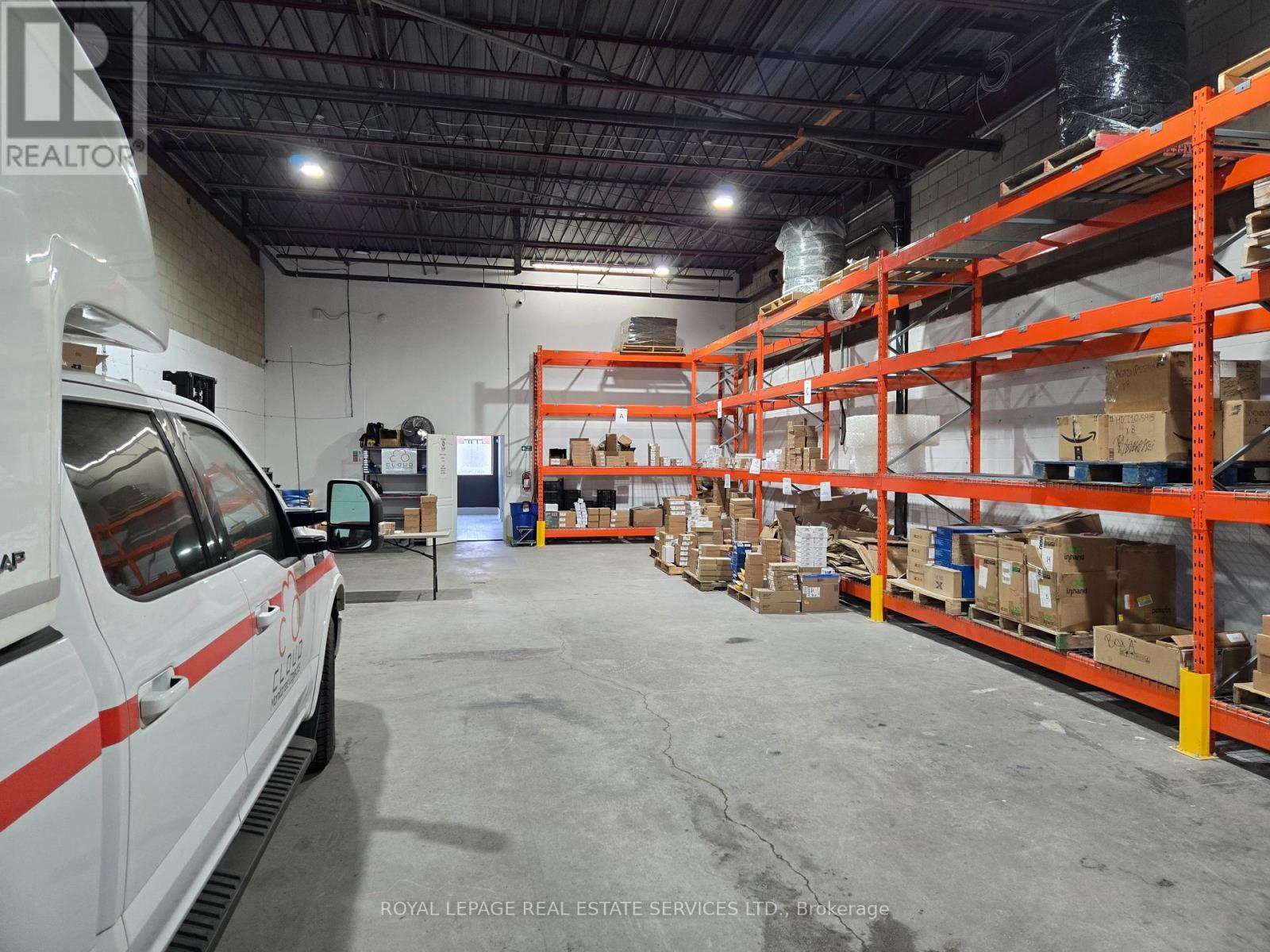 












13 - 8201 KEELE STREET

,
Vaughan,




Ontario
L4K1Z4

