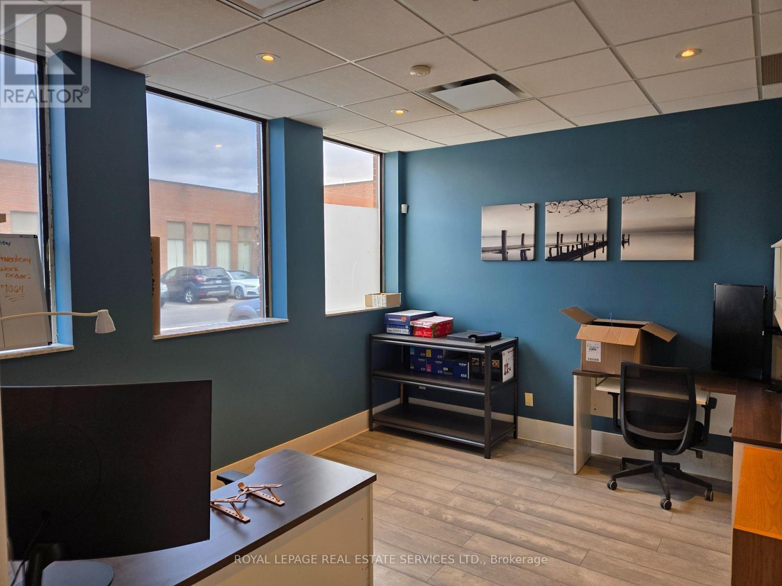 












13 - 8201 KEELE STREET

,
Vaughan,




Ontario
L4K1Z4

