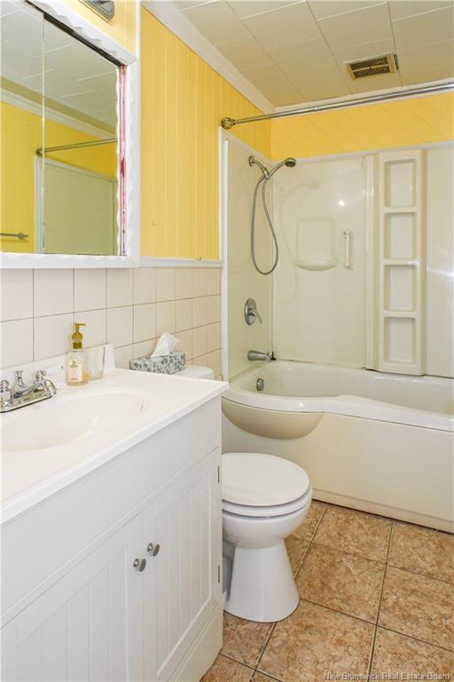 









1694


rue Degrâce

ST,
Maisonnette,




NB
E8N 2K1


