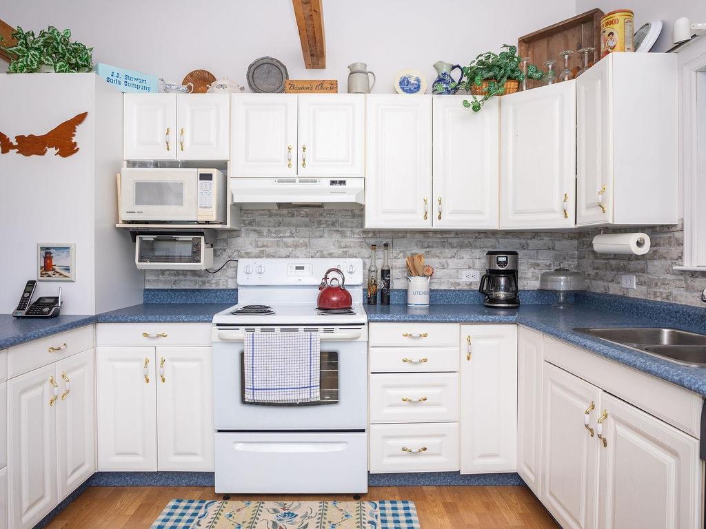 












4467 Cape Bear Road

,
High Bank,




PE
C0A 1W0


