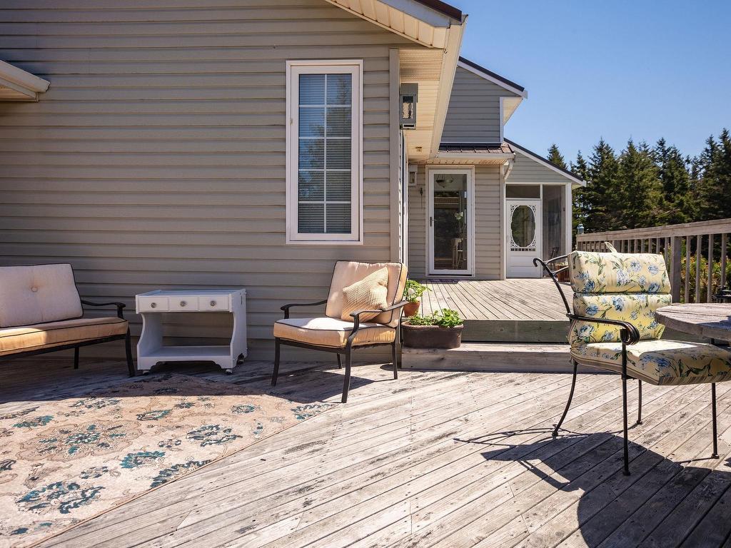 












4467 Cape Bear Road

,
High Bank,




PE
C0A 1W0

