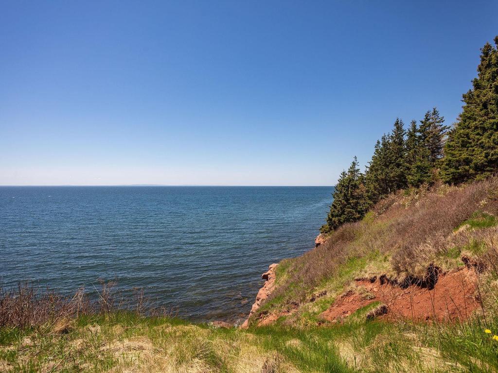 












4467 Cape Bear Road

,
High Bank,




PE
C0A 1W0

