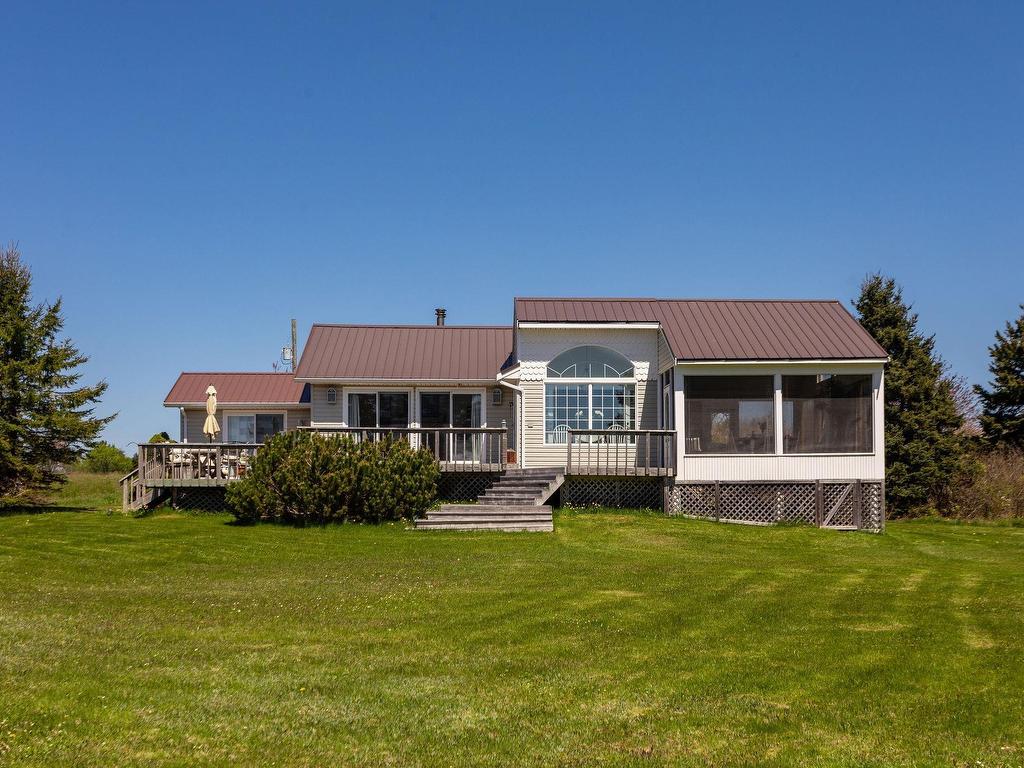 












4467 Cape Bear Road

,
High Bank,




PE
C0A 1W0

