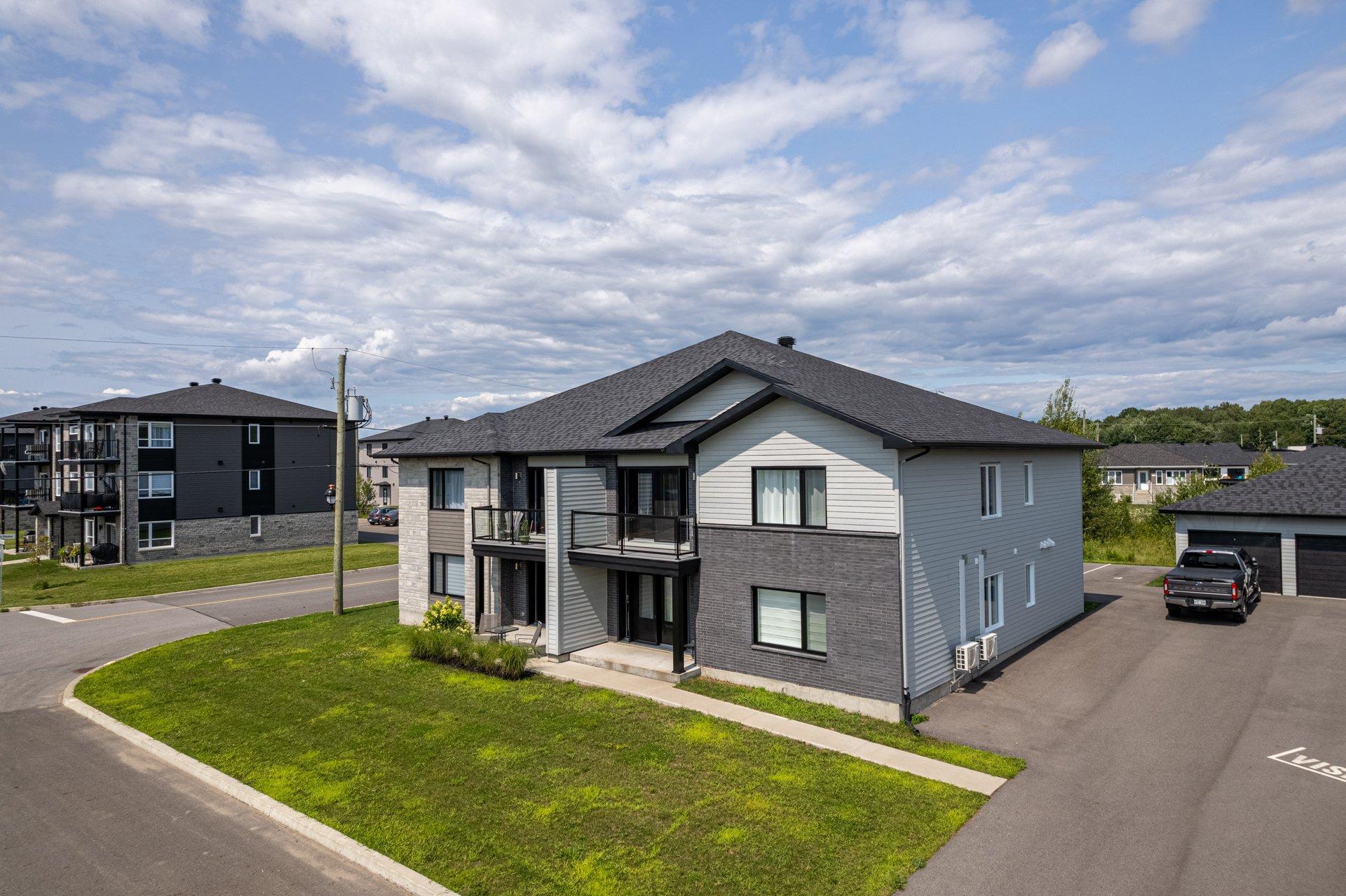 









449

 - 455


Rue du Faubourg

,
Nicolet,




QC
J3T0E7

