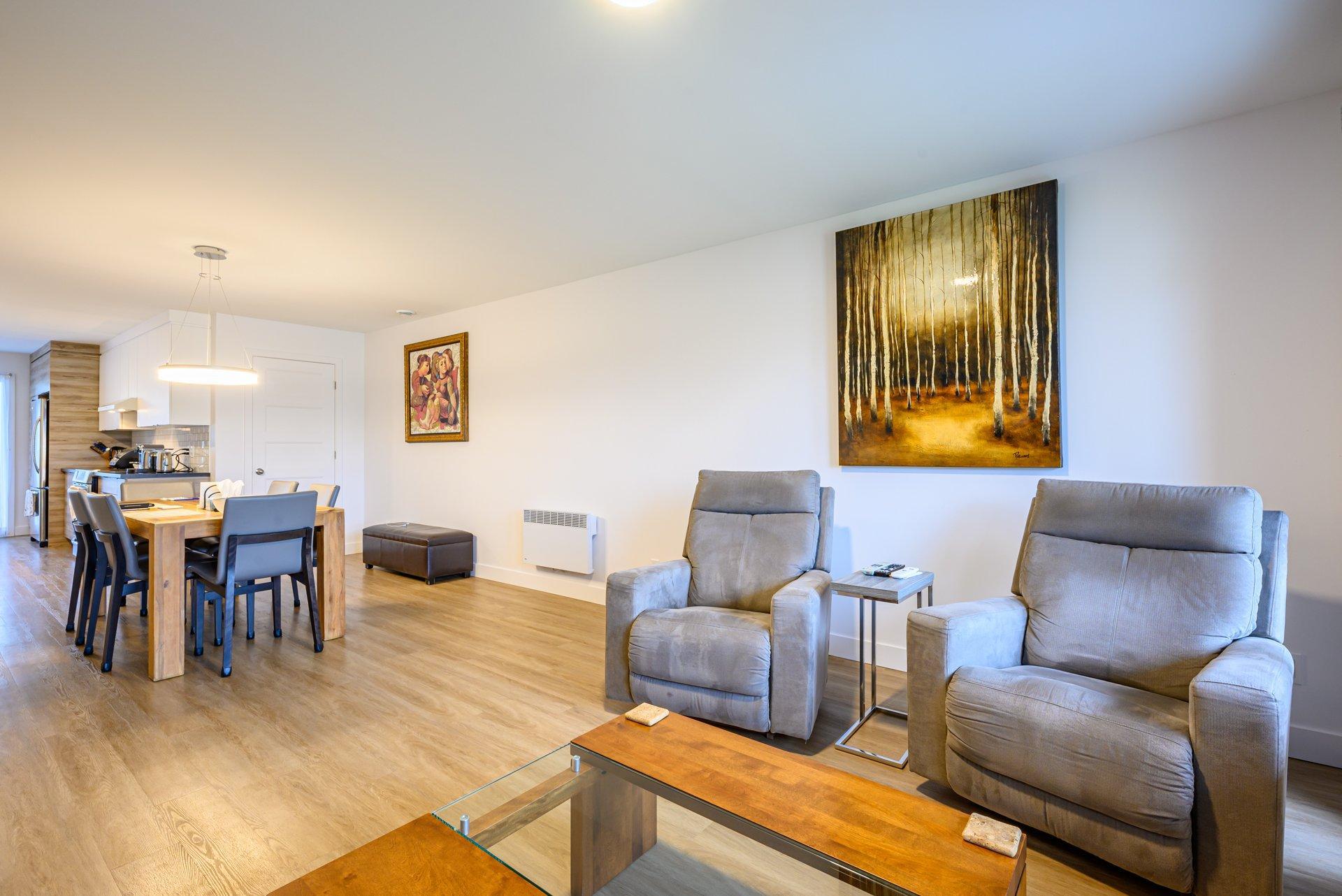 









449

 - 455


Rue du Faubourg

,
Nicolet,




QC
J3T0E7

