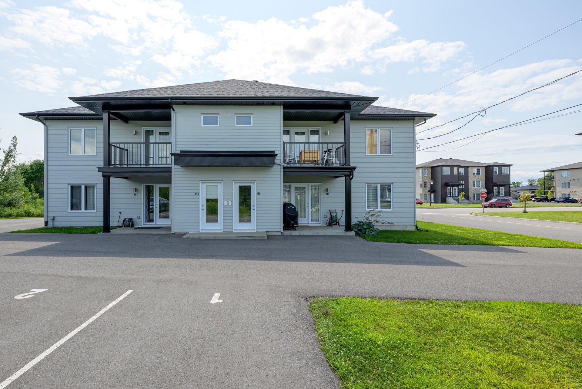 









449

 - 455


Rue du Faubourg

,
Nicolet,




QC
J3T0E7

