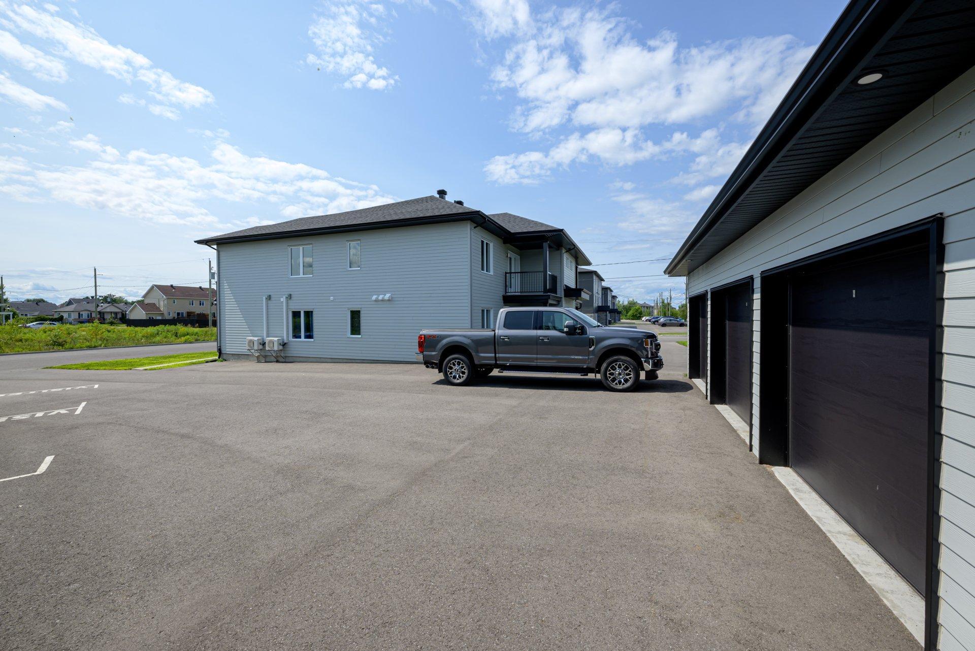 









449

 - 455


Rue du Faubourg

,
Nicolet,




QC
J3T0E7

