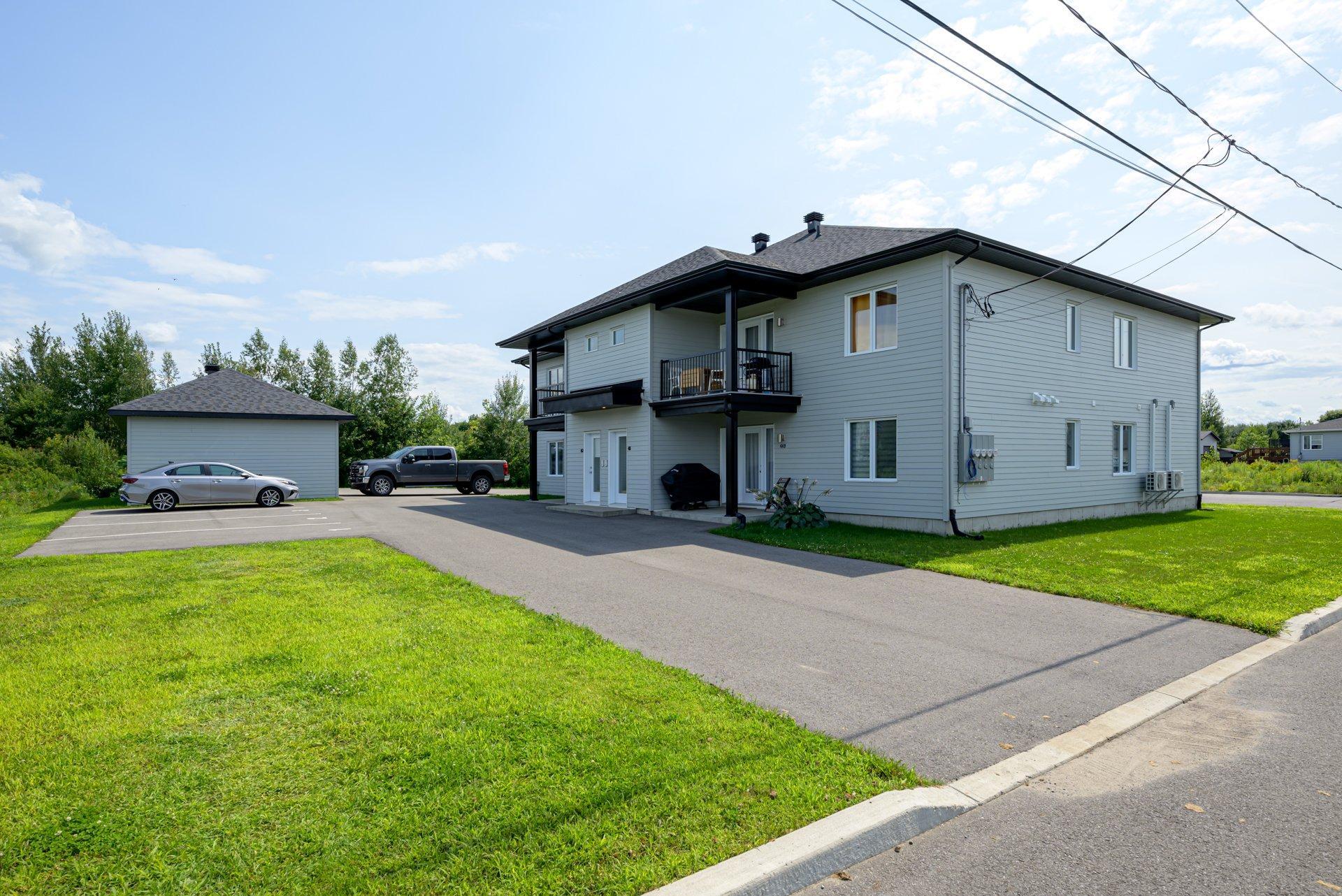 









449

 - 455


Rue du Faubourg

,
Nicolet,




QC
J3T0E7

