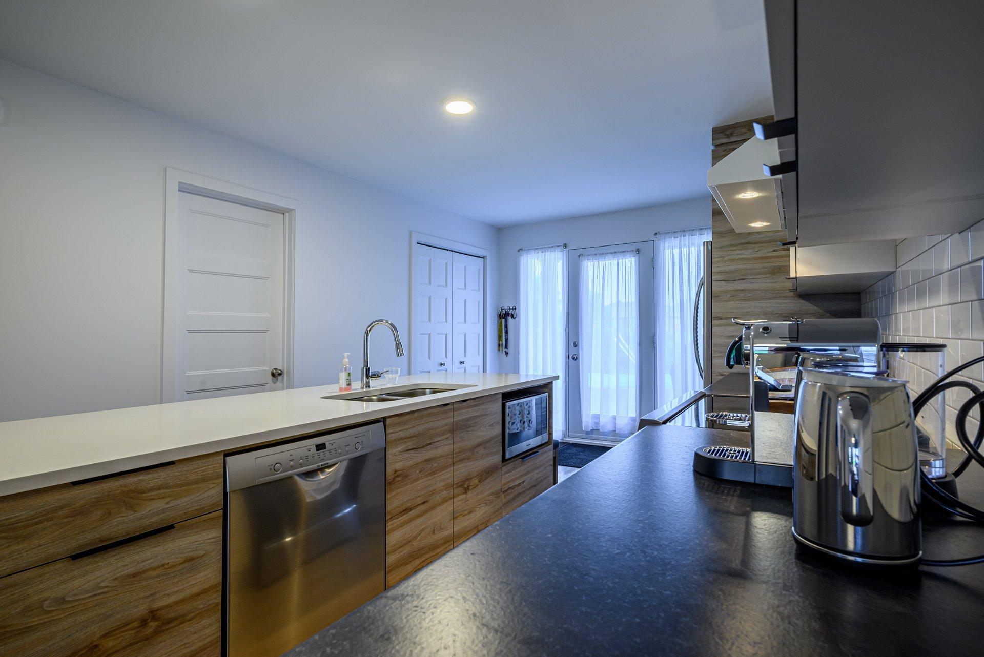 









449

 - 455


Rue du Faubourg

,
Nicolet,




QC
J3T0E7

