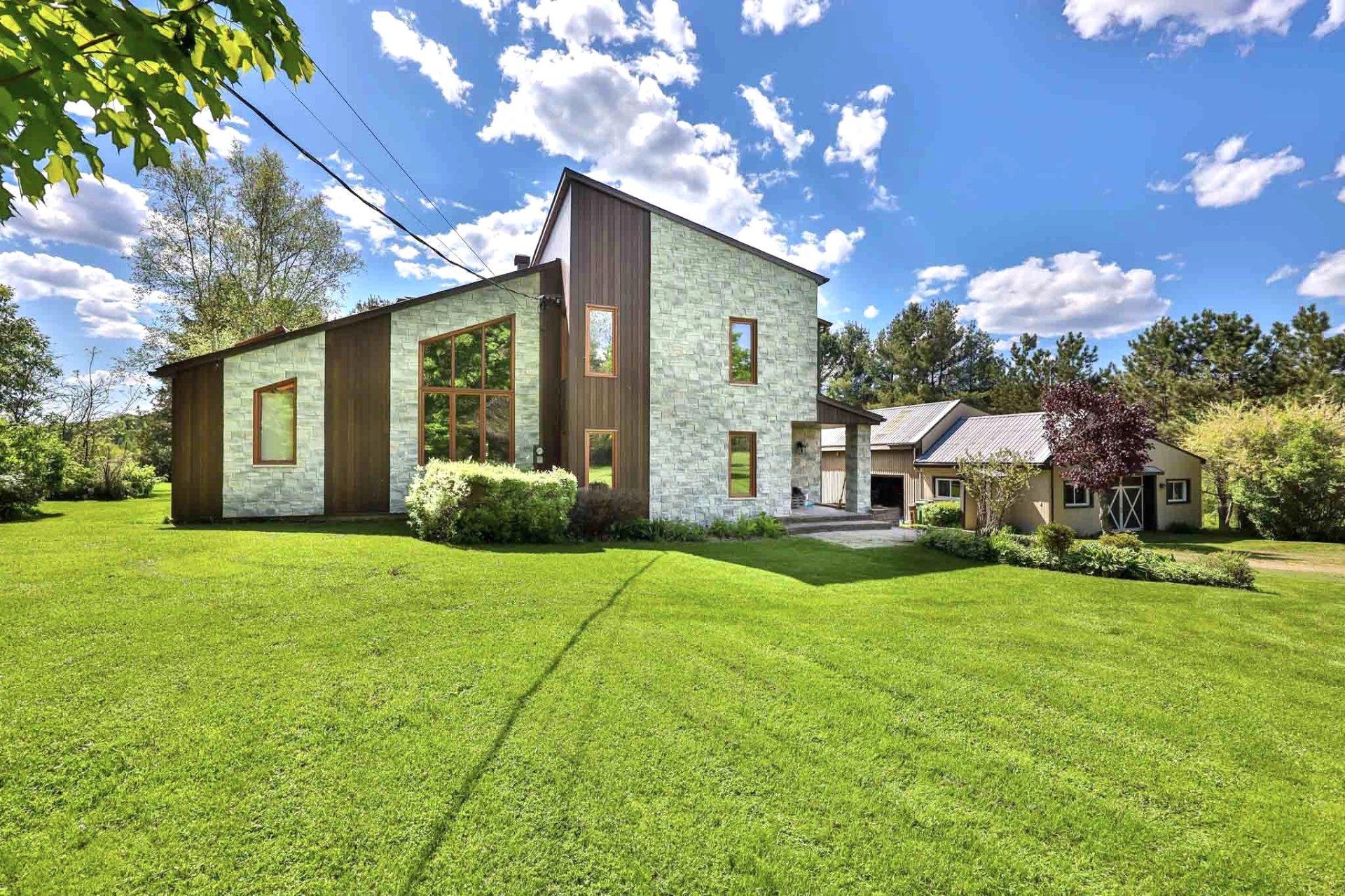 









511


Rg St-Louis

,
Saint-André-Avellin,







QC
J0V1W0

