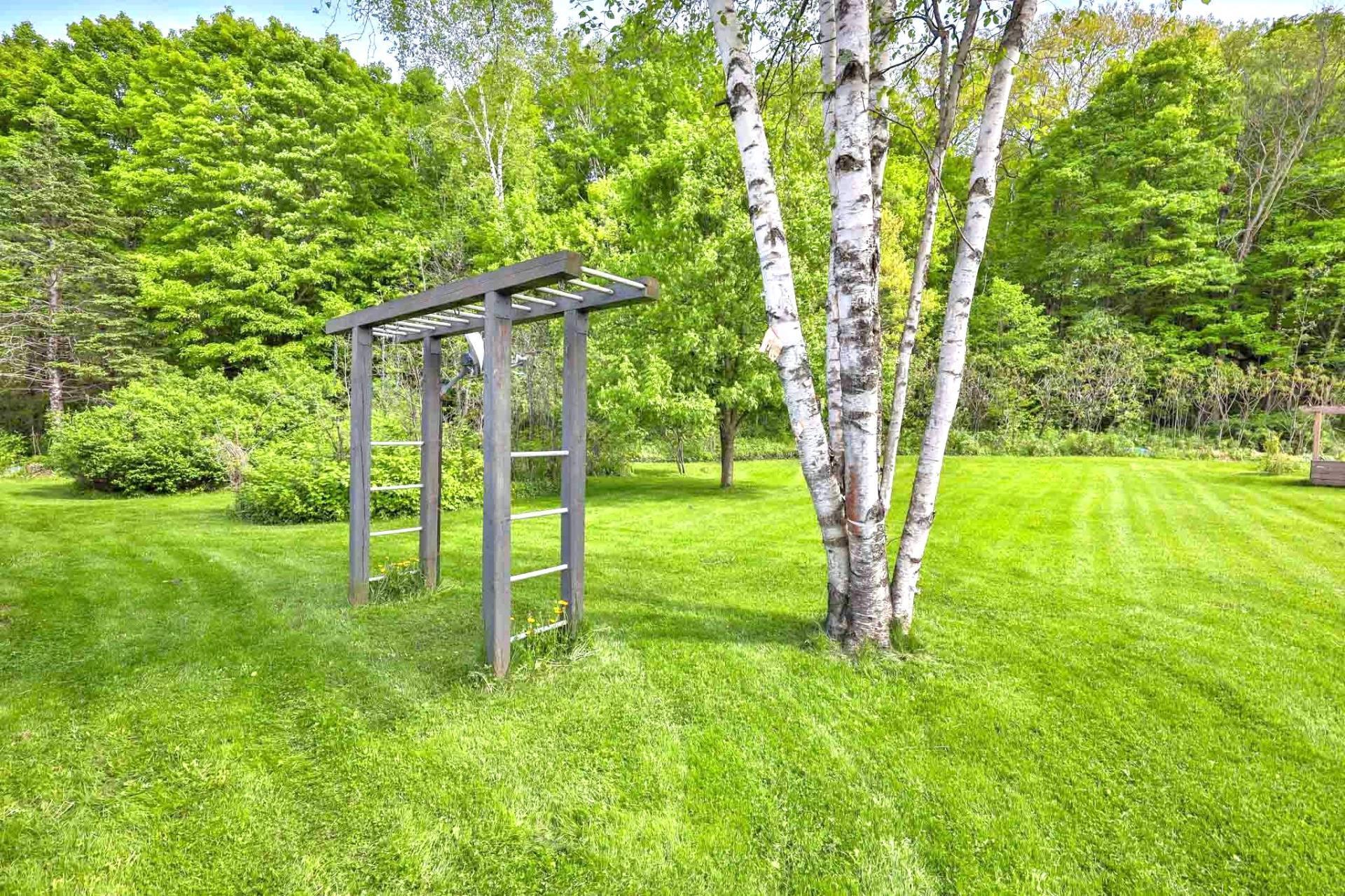 









511


Rg St-Louis

,
Saint-André-Avellin,







QC
J0V1W0

