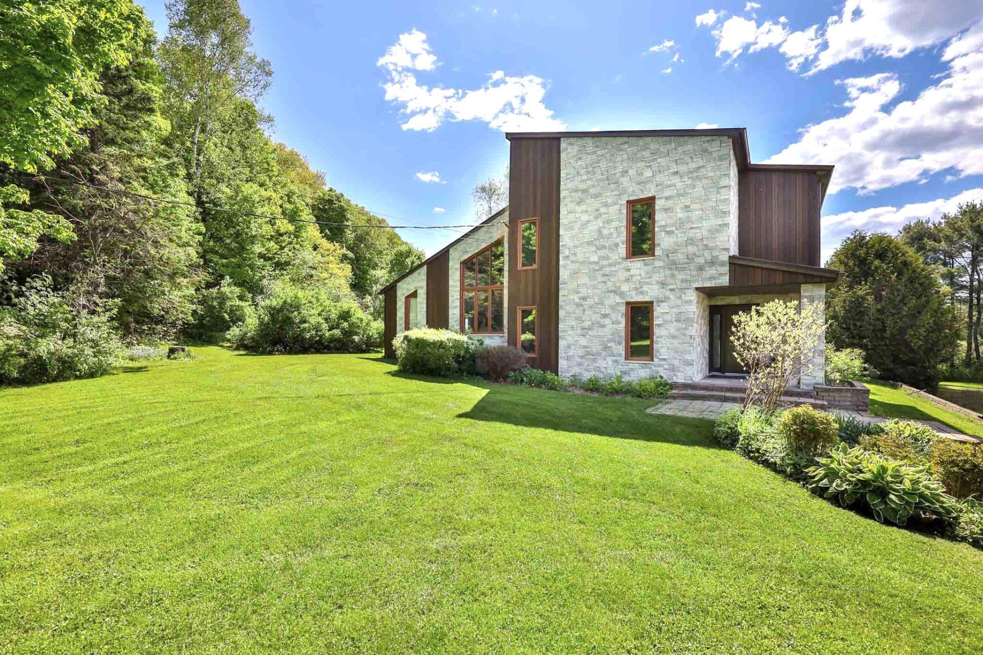 









511


Rg St-Louis

,
Saint-André-Avellin,







QC
J0V1W0

