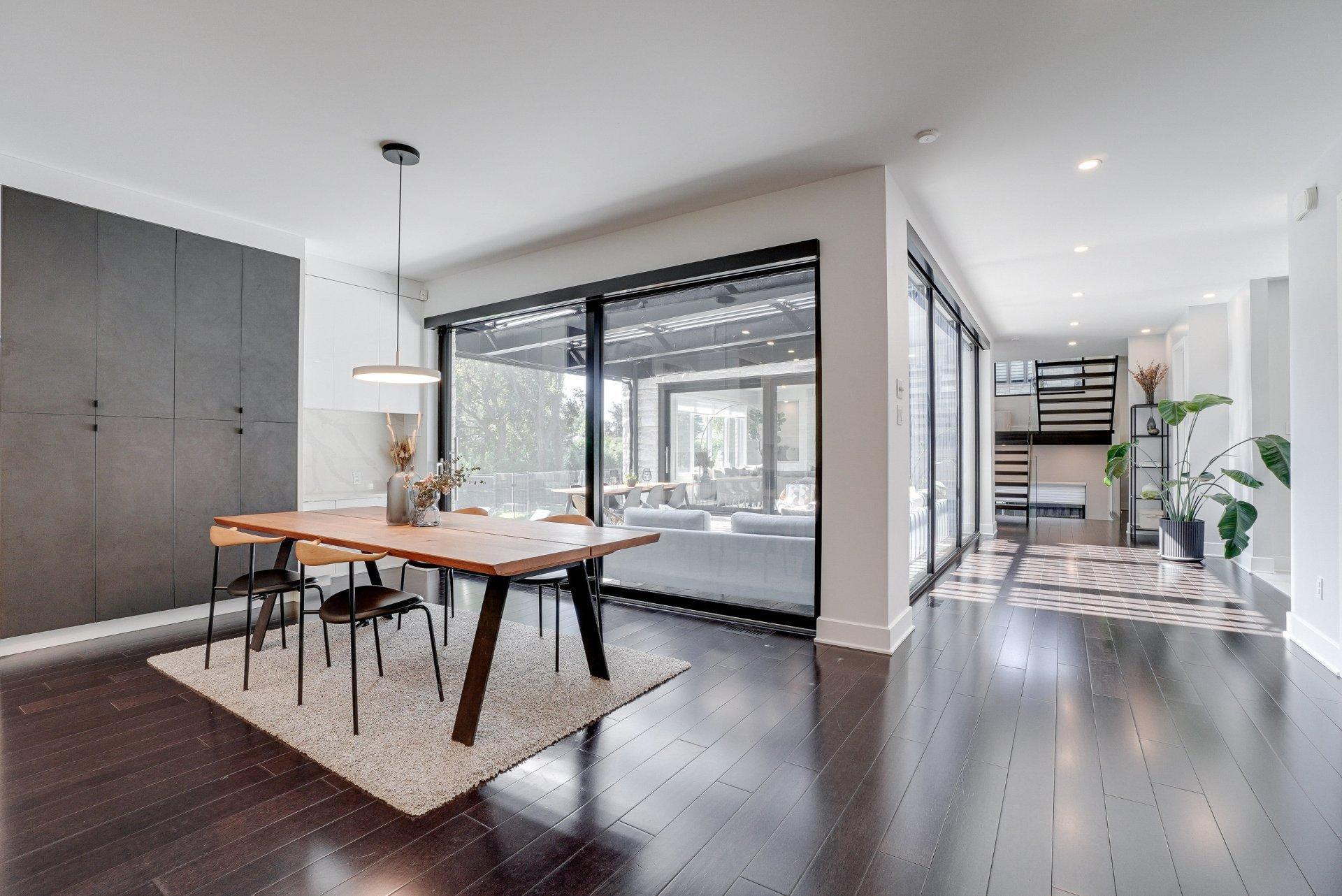 









218


Rue Oakridge

,
Baie-d'Urfé,




QC
H9X2N4

