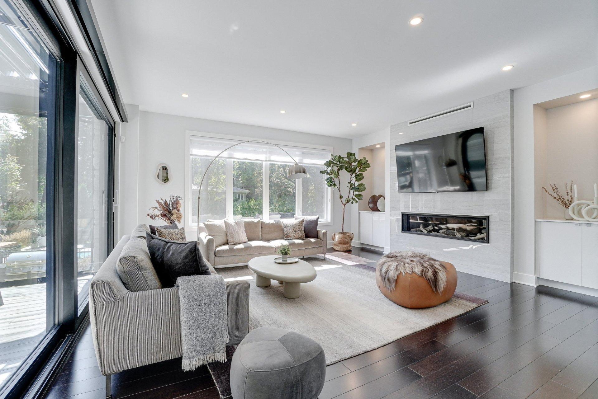 









218


Rue Oakridge

,
Baie-d'Urfé,




QC
H9X2N4

