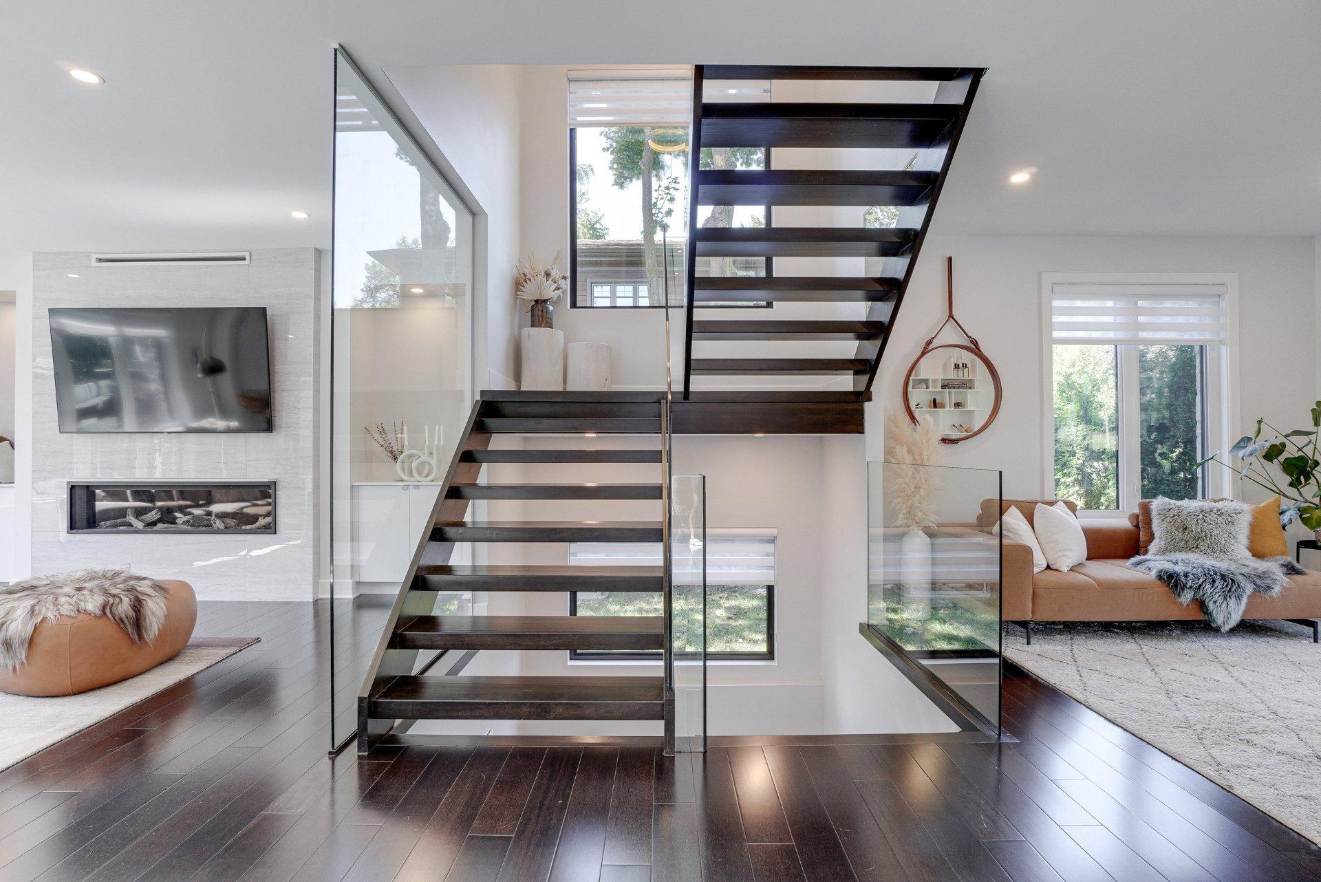 









218


Rue Oakridge

,
Baie-d'Urfé,




QC
H9X2N4

