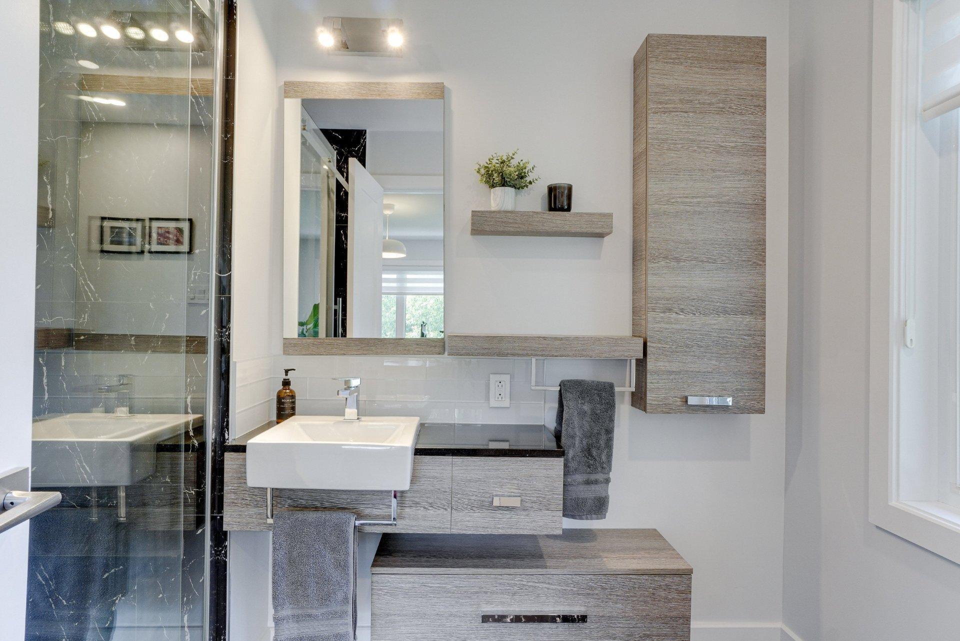 









218


Rue Oakridge

,
Baie-d'Urfé,




QC
H9X2N4

