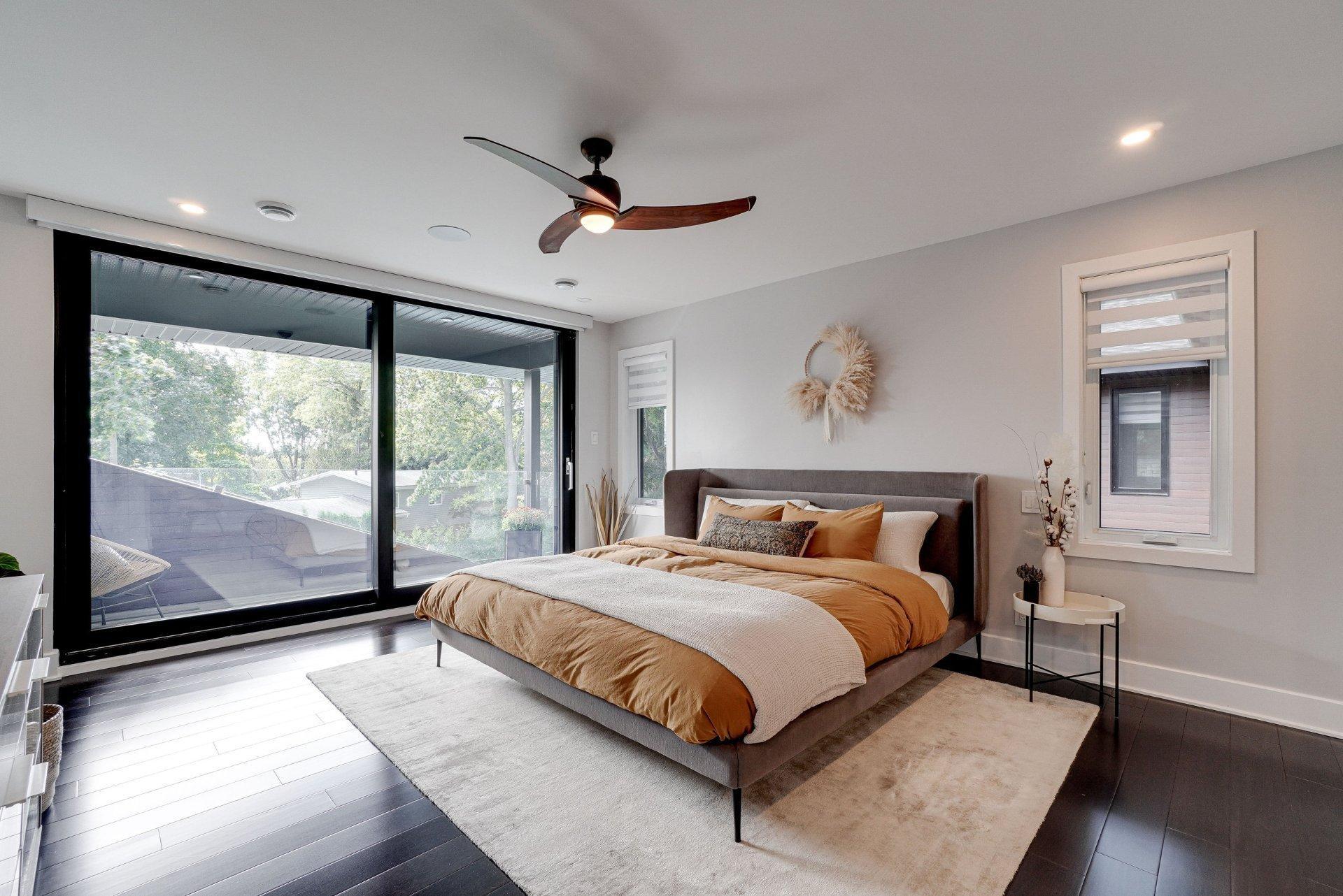 









218


Rue Oakridge

,
Baie-d'Urfé,




QC
H9X2N4

