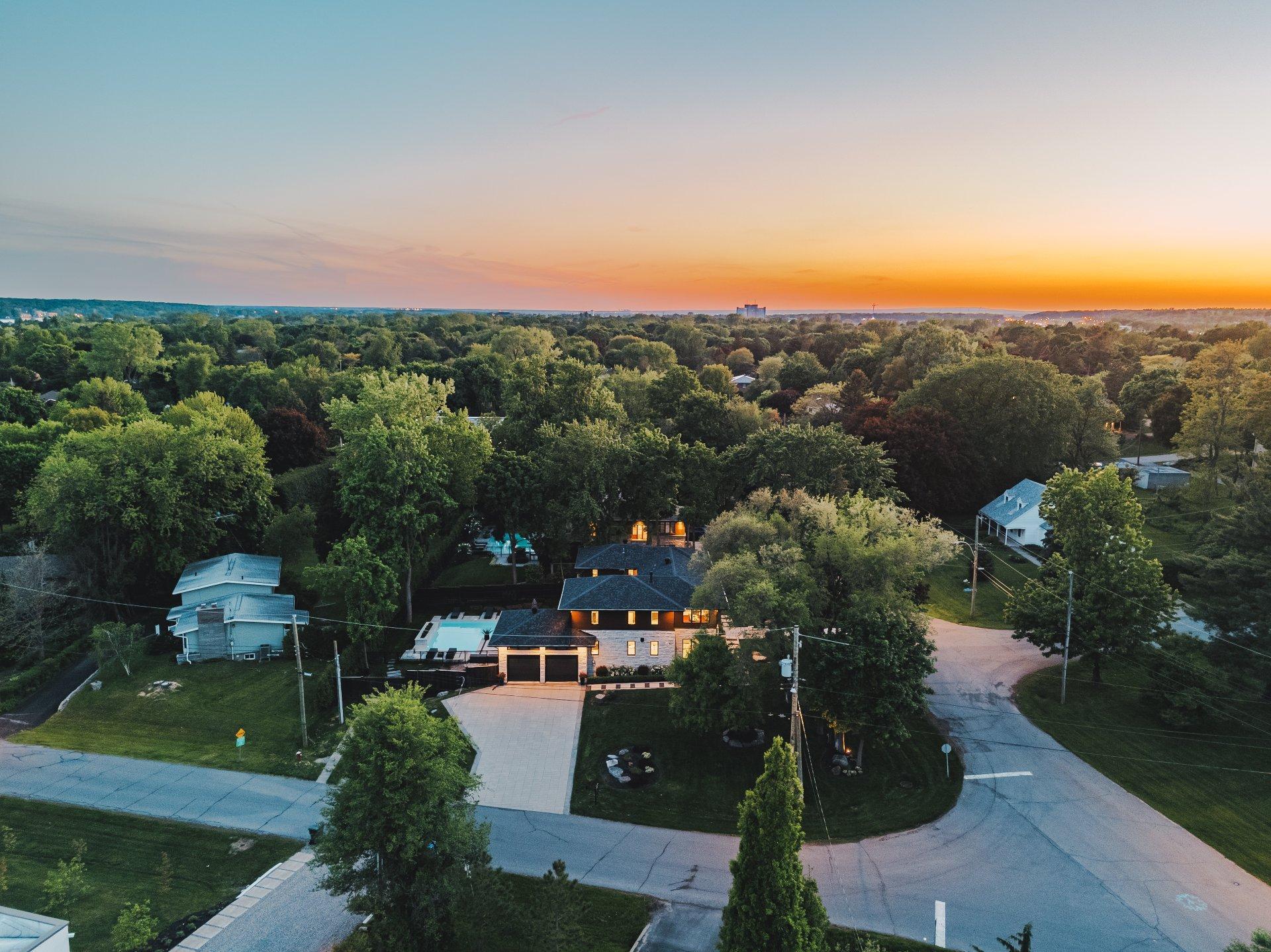 









218


Rue Oakridge

,
Baie-d'Urfé,




QC
H9X2N4

