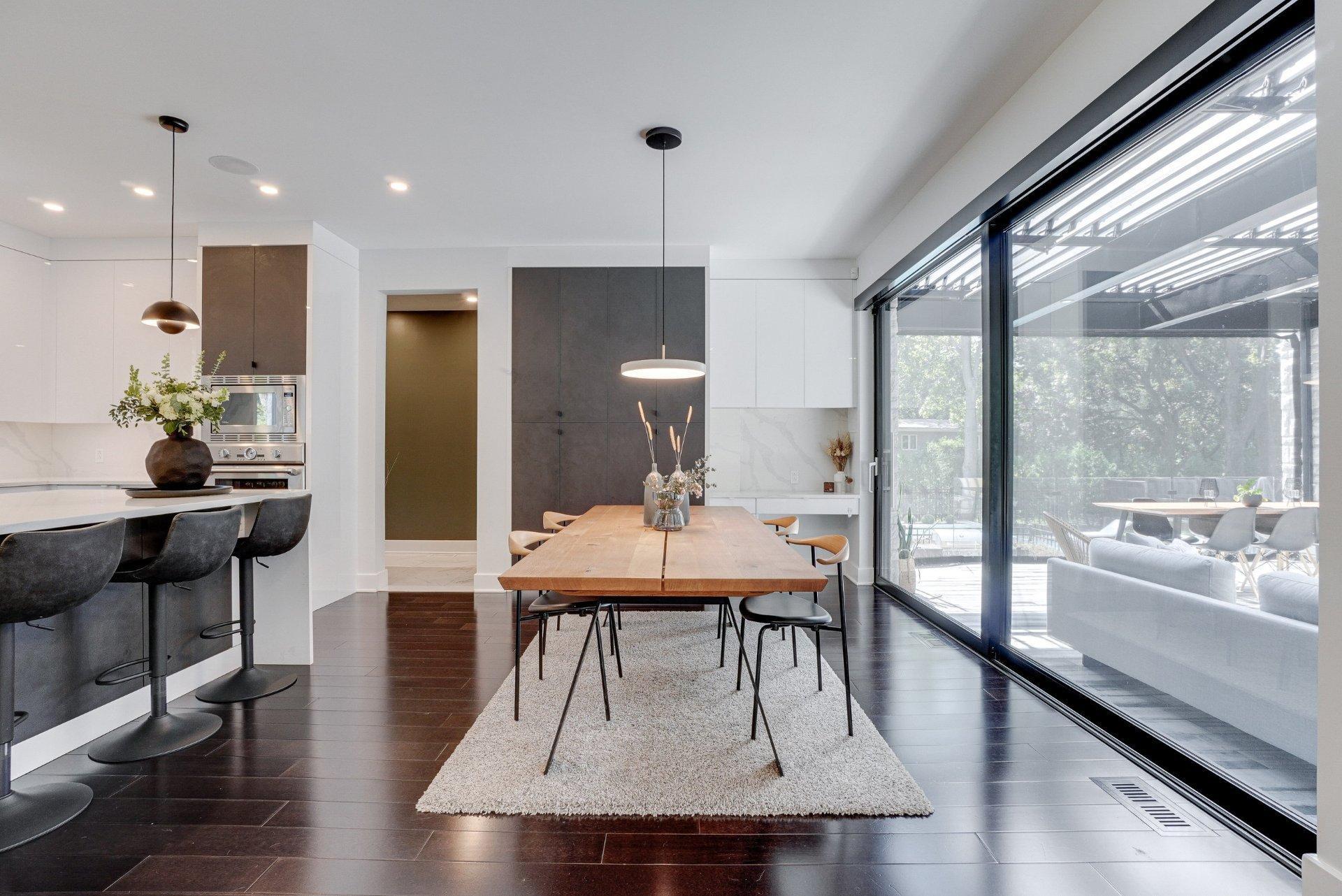 









218


Rue Oakridge

,
Baie-d'Urfé,




QC
H9X2N4

