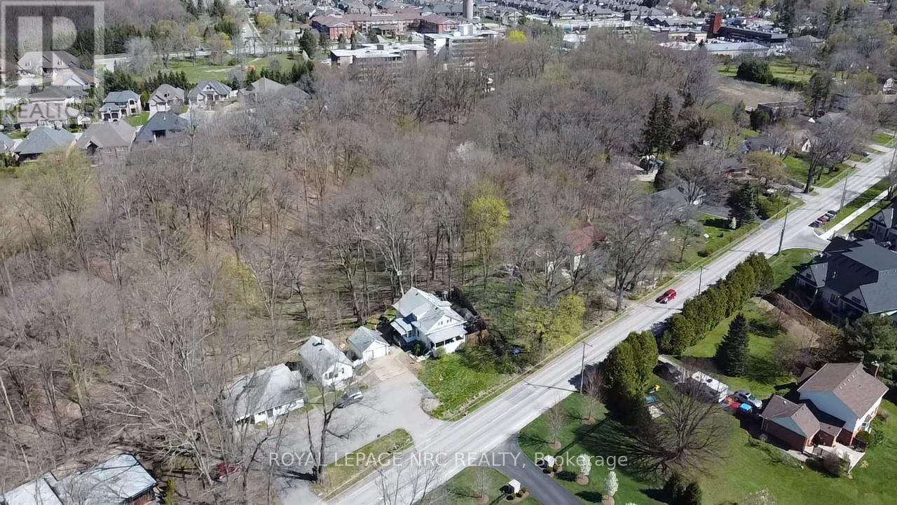 












PART 1 - 201 CANBORO RD ROAD

,
Pelham (Fonthill),







Ontario
L0S1E5

