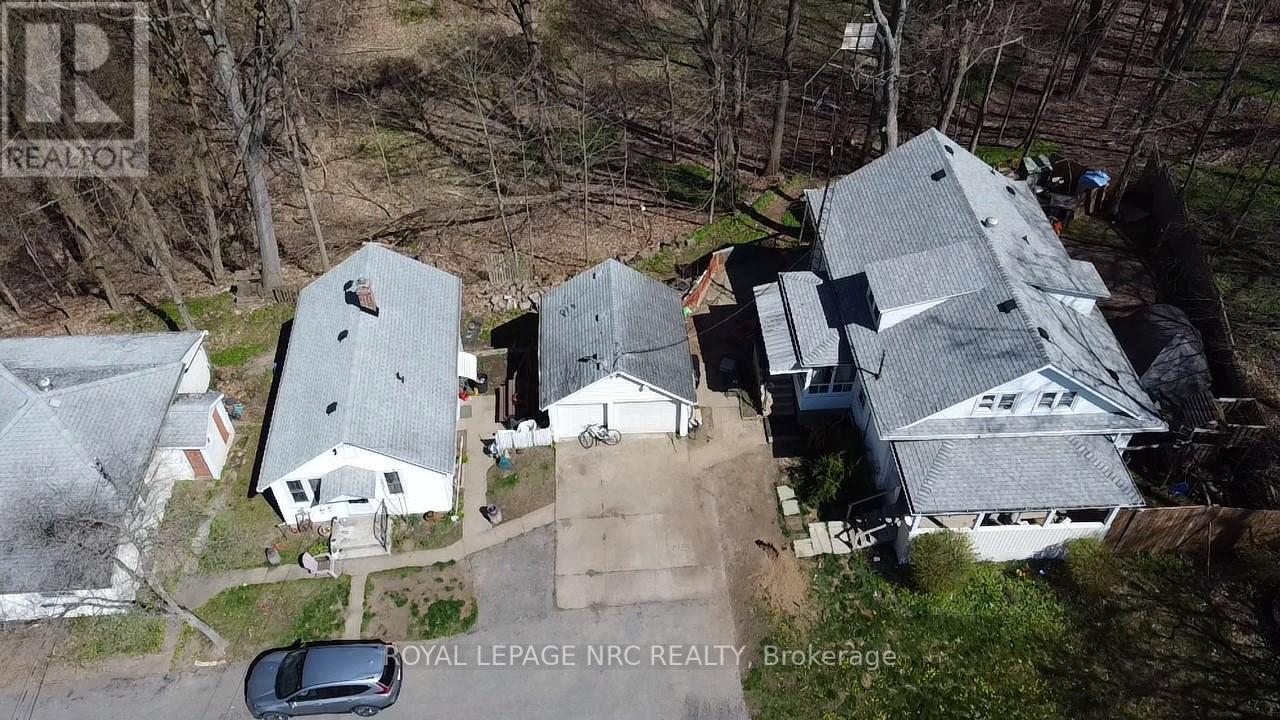 












PART 1 - 201 CANBORO RD ROAD

,
Pelham (Fonthill),







Ontario
L0S1E5

