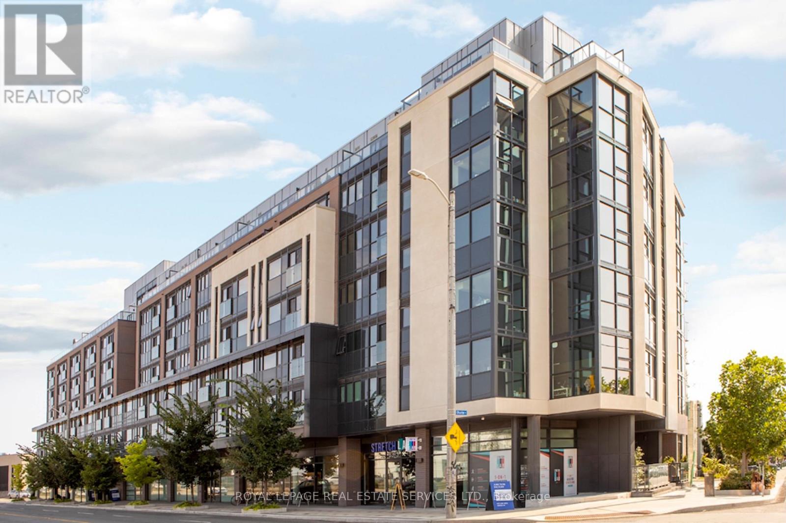












401 - 3385 DUNDAS STREET W

,
Toronto,




Ontario
M6S2S2

