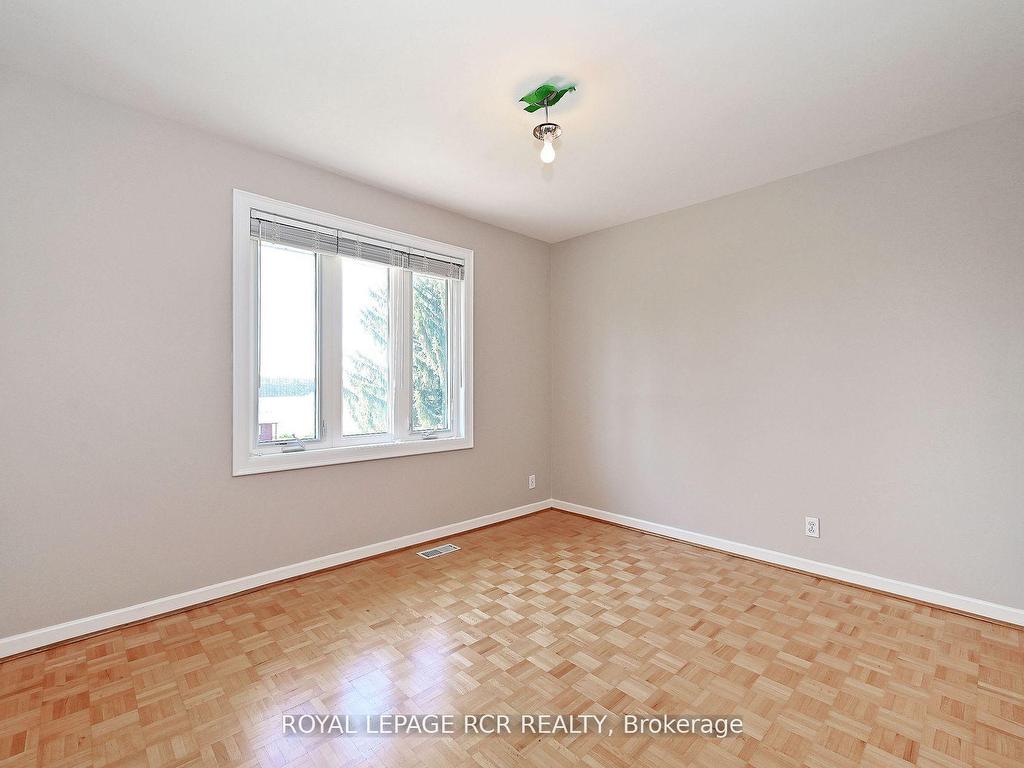 









6215


17th

Side Road,
King,







ON
L0G 1T0

