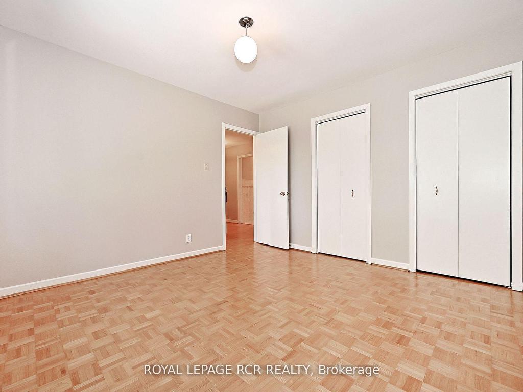 









6215


17th

Side Road,
King,







ON
L0G 1T0

