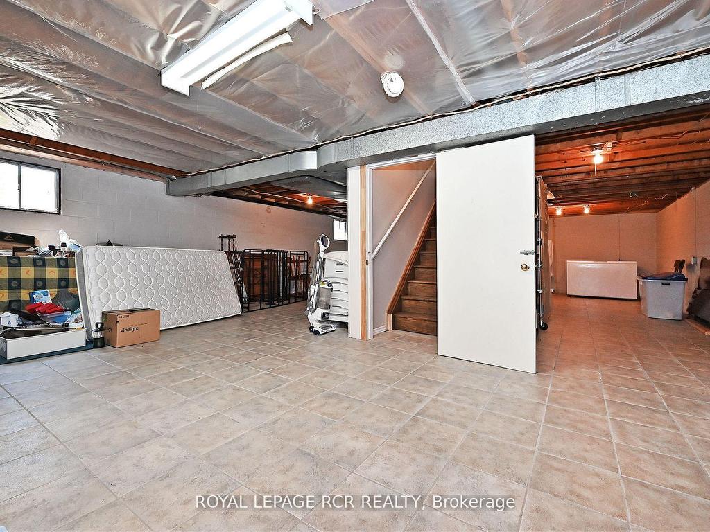 









6215


17th

Side Road,
King,







ON
L0G 1T0

