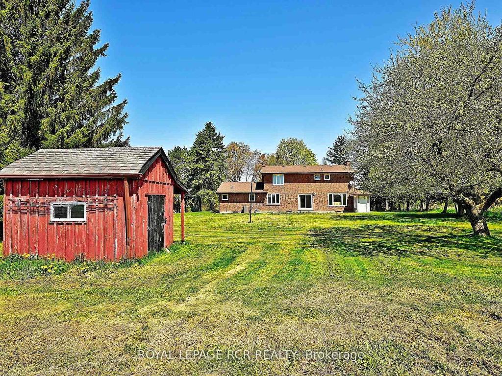 









6215


17th

Side Road,
King,







ON
L0G 1T0

