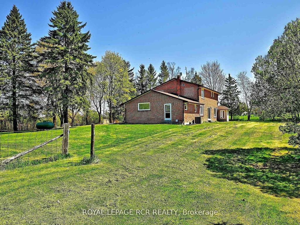 









6215


17th

Side Road,
King,







ON
L0G 1T0

