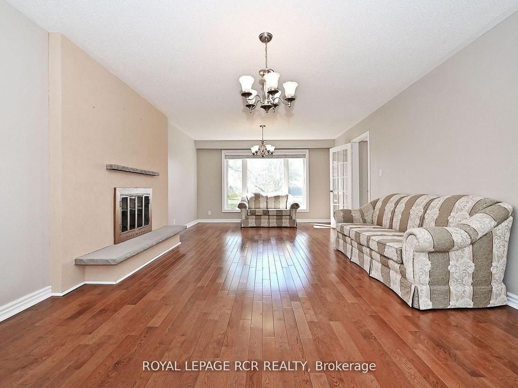 









6215


17th

Side Road,
King,







ON
L0G 1T0

